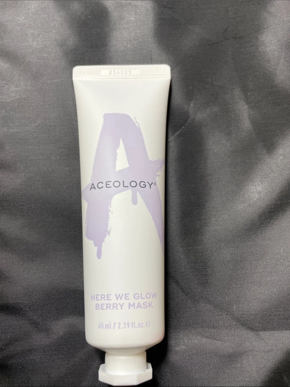 Aceology Here we glow Berry Mask NWT
